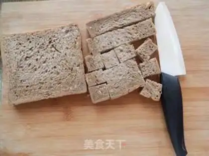 Make A greasy bread egg salad step 0