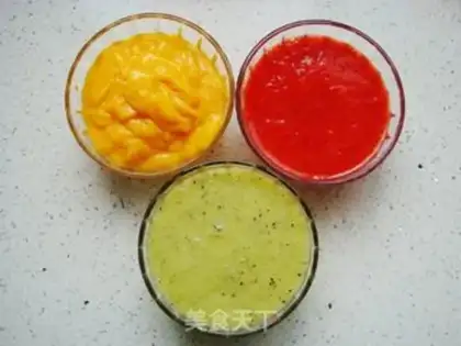 Make A yogurt popsicle step 5