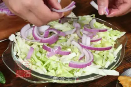 Make Vegetable salad step 2