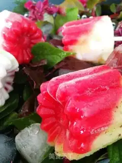 Make A yogurt popsicle step 12