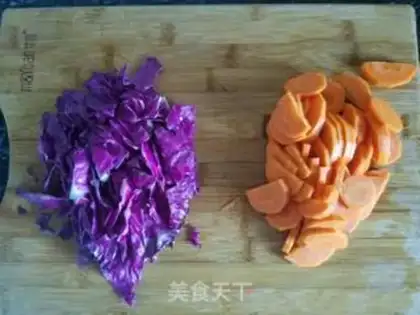 Make Colored roses, fried dumplings step 0
