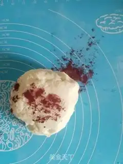 Make Colored roses, fried dumplings step 4