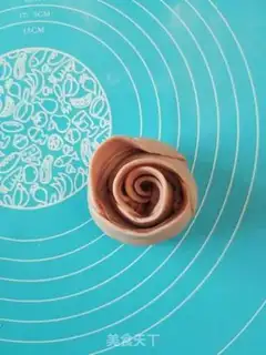 Make Colored roses, fried dumplings step 11