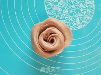 Make Colored roses, fried dumplings step 13