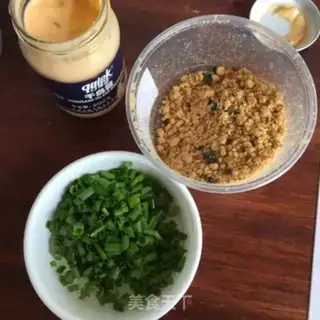 Make Onion onions, moss, bouquet step 5