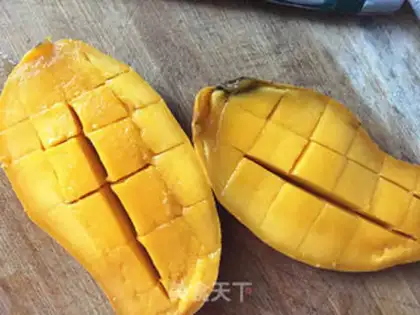 Make Mango oatmeal step 1