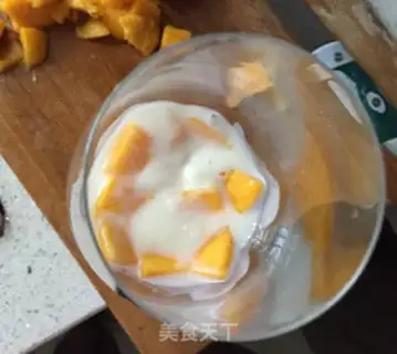 Make Mango oatmeal step 3