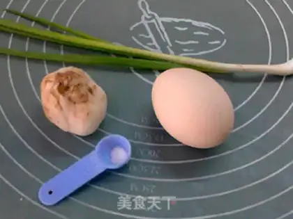 Make Lily fried eggs step 0