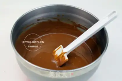 Make Chocolate cupcakes step 5