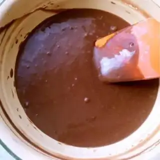 Make Snowcap chocolate cake step 3