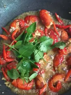 Make Garlic lobster step 5