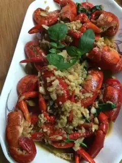 Make Garlic lobster step 6