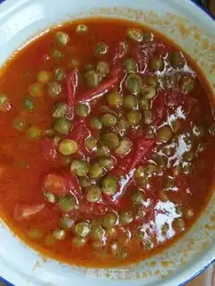 Make Tomato fried peas step 0