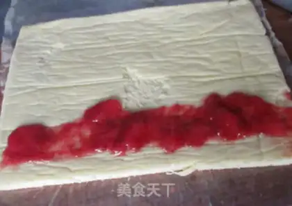 Make Cake rolls of bread step 0