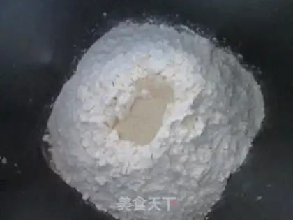Make Cake rolls of bread step 3