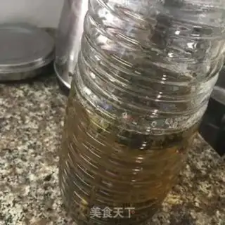 Make Homemade milk cap green tea step 1
