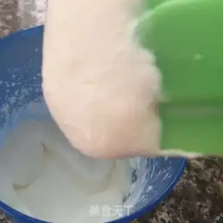 Make Homemade milk cap green tea step 3
