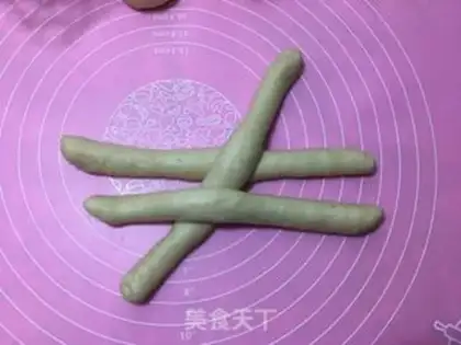 Make Banana braid toast step 10