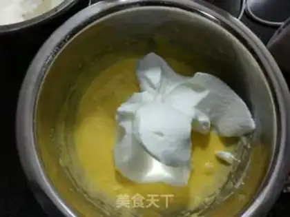 Make Eight-inch doll birthday cake step 5