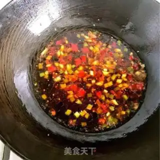 Make The fragrance pours on the bass step 13