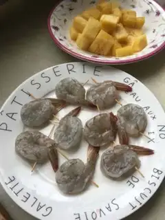 Make Thai pineapple shrimp step 0