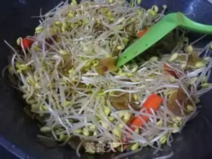 Make Scrambled beans step 4
