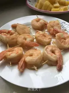 Make Thai pineapple shrimp step 1