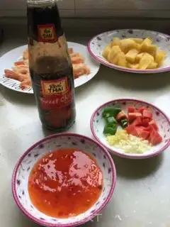 Make Thai pineapple shrimp step 2