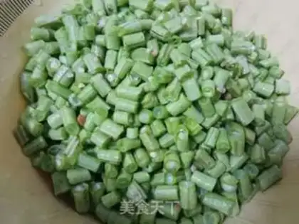 Make Soybeans egg and ham particles step 1