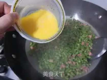 Make Soybeans egg and ham particles step 10