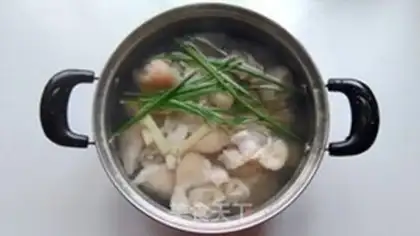 Make Soybeans hoove soup step 4