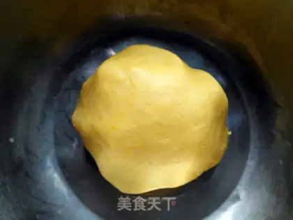 Make Pumpkin ball step 2