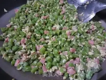 Make Soybeans egg and ham particles step 12