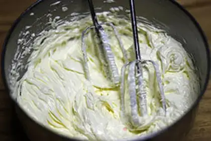 Make Little red hat cake step 1