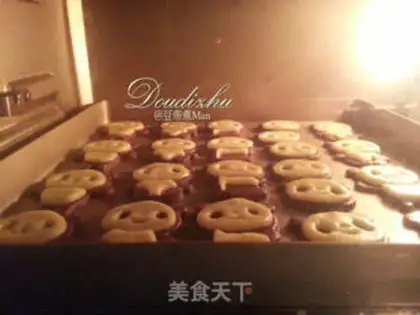 Make Panda cookies step 8