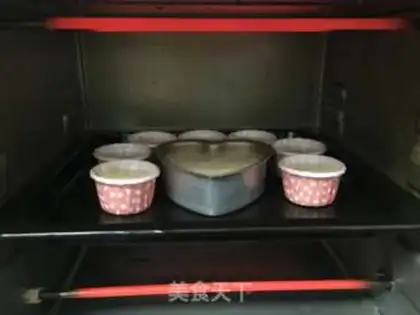 Make Cake with tea and cream step 11