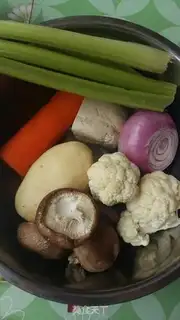 Make Shrimp soup step 1
