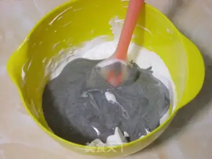 Make Black Mi-Fung, the dragon cat step 4