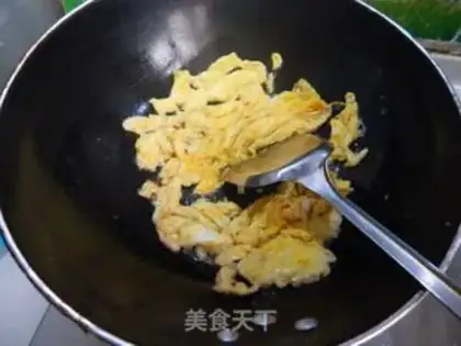 Make Scrambled eggs step 4