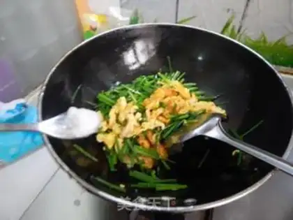 Make Scrambled eggs step 8