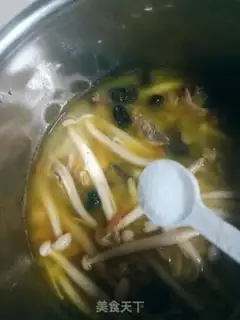 Make Seafood mushroom chicken soup step 9