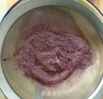 Make Red velvet cake rolls step 7