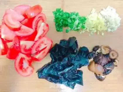 Make Mushrooms, roosters step 0