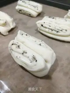 Make Roasted sesame rolls step 6