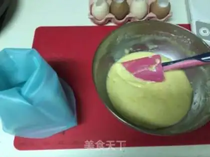 Make A simple cake step 4