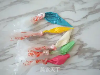 Make Frozen crackers step 11