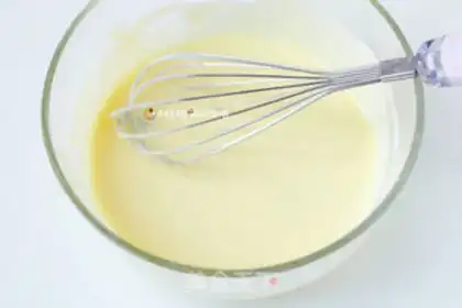 Make Sour yogurt, knitty cake step 3