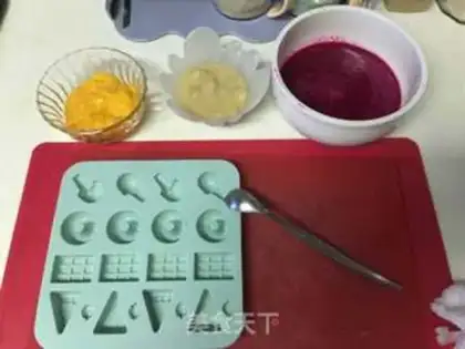 Make Fruit ice cake step 2