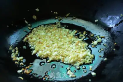Make Garlic cheese ribs with potatoes step 4