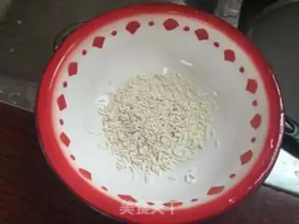 Make Porridge of rice lilies step 2